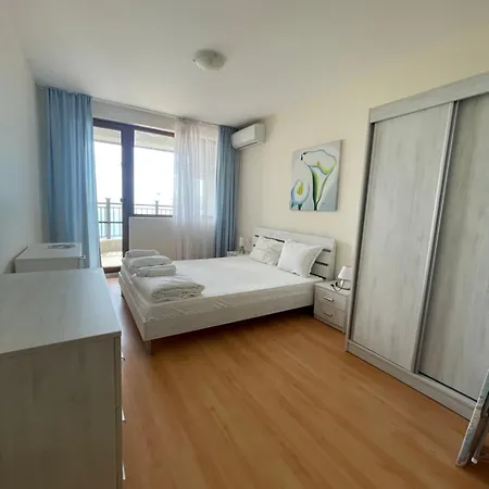 Apartment White Cliffs, Byala Byala (Varna)